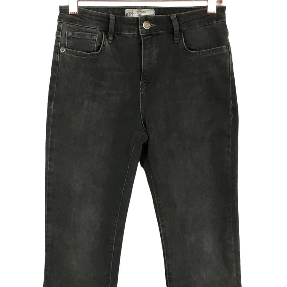 FREE PEOPLE Jeans Mid Rise Black Wash Raw Hem Straight Crop Jeans 27 Boho Goth - Picture 5 of 11